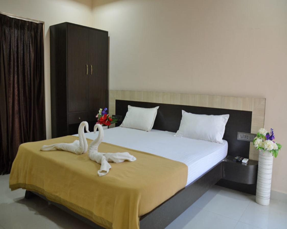 Planet Goa Beach Resort Calangute Eksteriør bilde