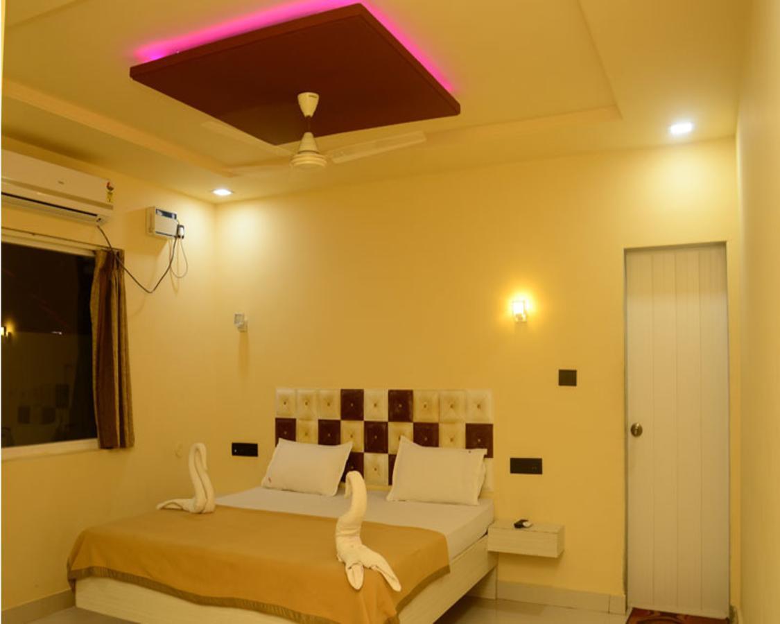 Planet Goa Beach Resort Calangute Eksteriør bilde